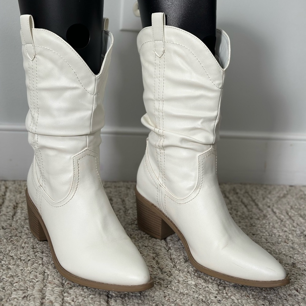 Dream Pairs Sz11 White Cowboy Boot